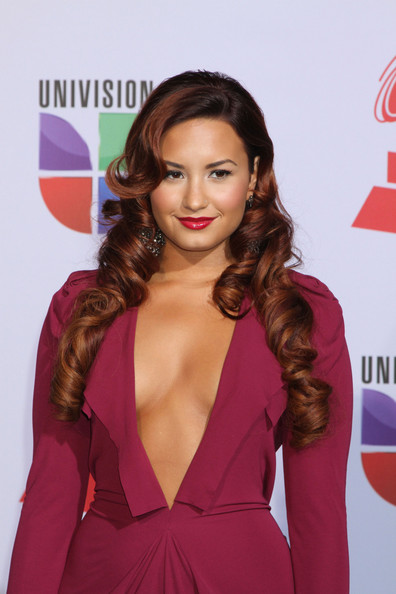 demi lovato red ombre