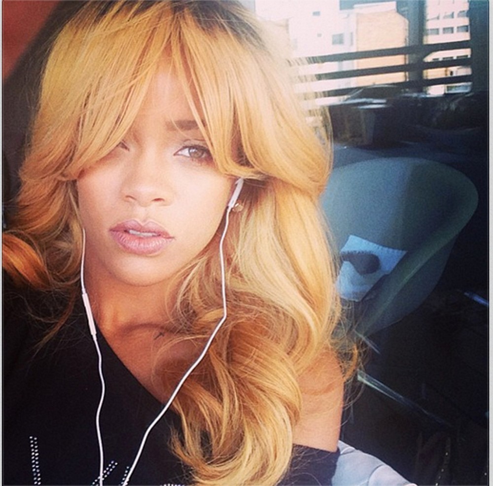 Rihanna Goes Fully Blonde With Bangs and All! Fashion Trend Seeker