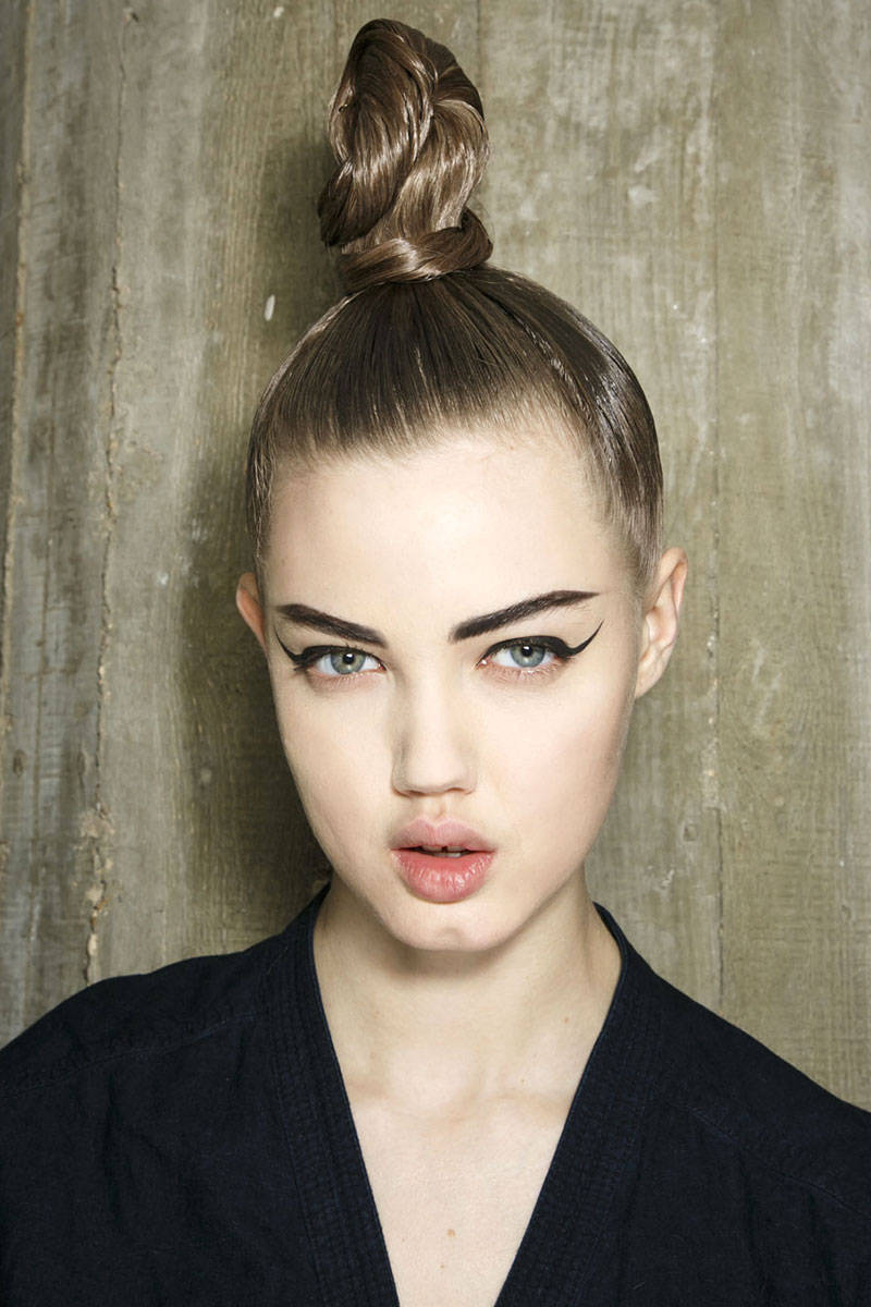 15 Hair & Makeup Looks We Love From New York Fashion Week Fall 2015