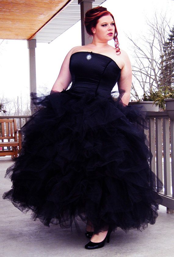 plus size gothic prom dresses