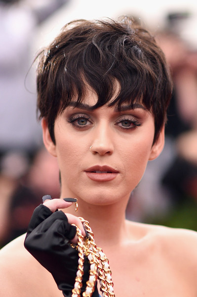 Katy Perry Shows Off New Pixie And Megan Fox Gets A Blonde Bob 4