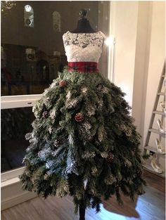 25 Christmas Tree Dress Form Ideas For Your Inner Fashionista – Fashion ...