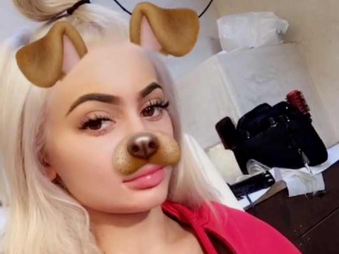 Kylie Jenner Shows Off New Silver Blonde Hair Color! – Fashion Trend Seeker